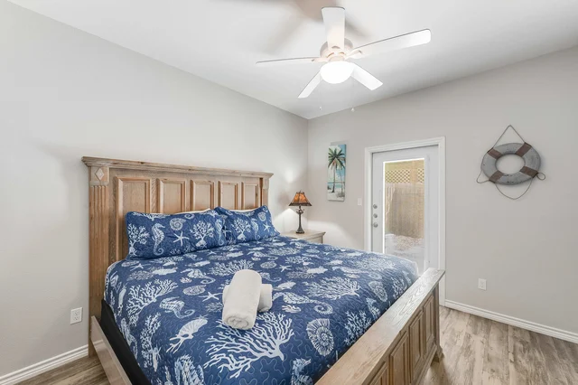 Bedroom 1 image 1