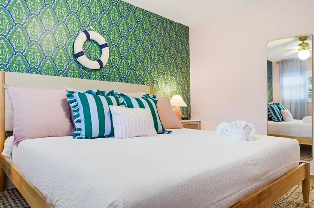 Bedroom 1 image 1