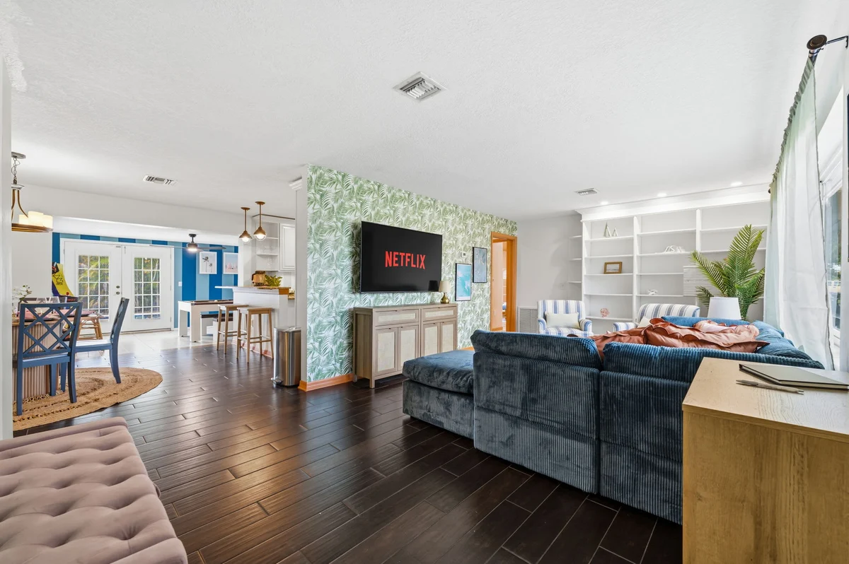 Home in Largo property photo 3