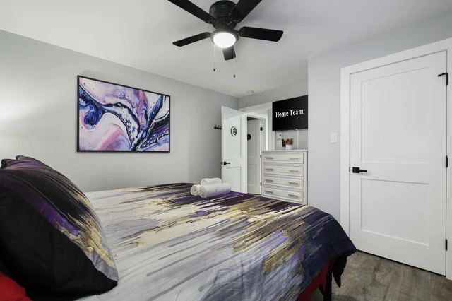 Bedroom 1 image 1