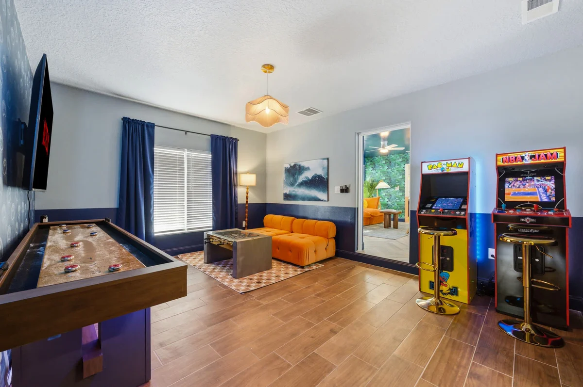 Pickleball, Pool, Tiki Bar, Games property photo 5
