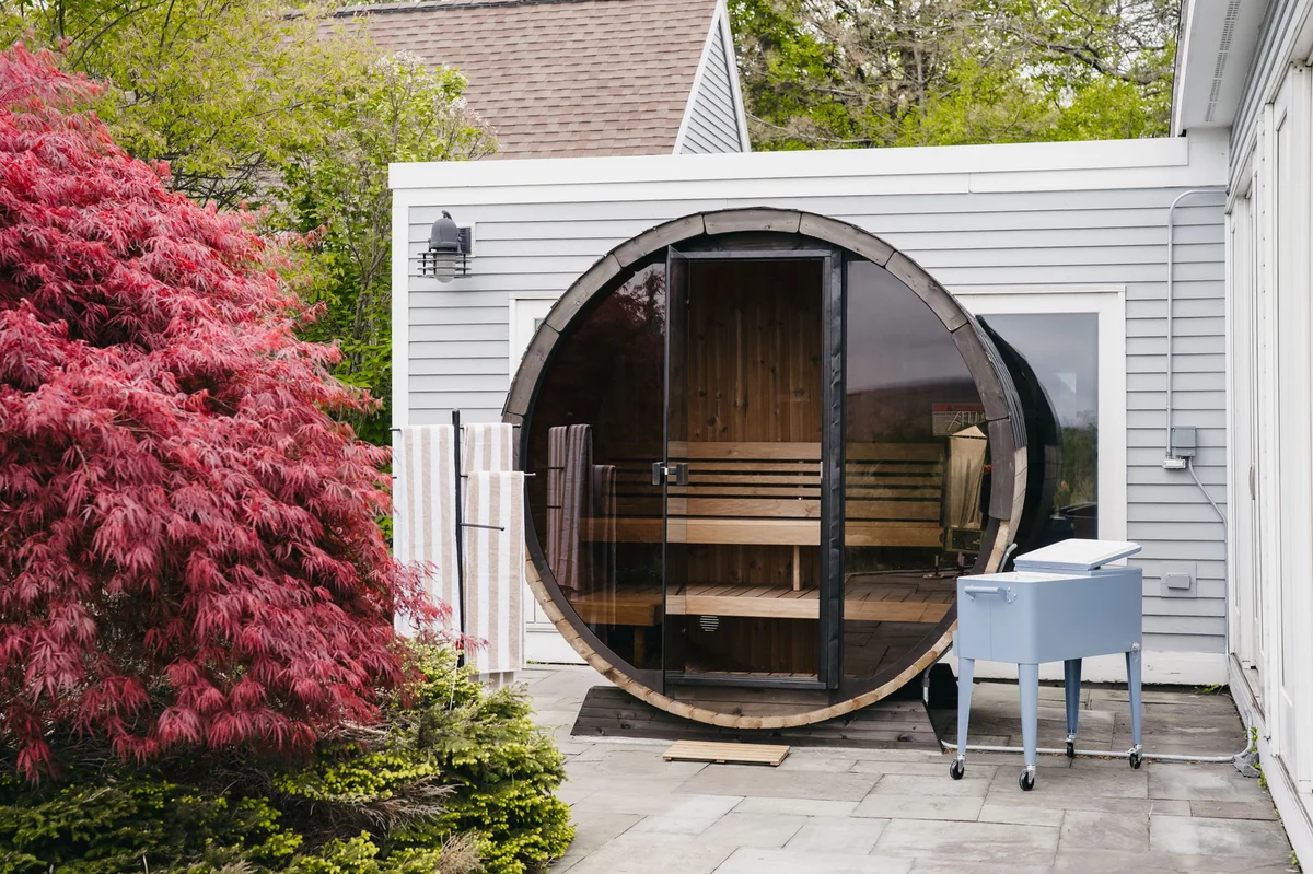 Home in New York property photo 4