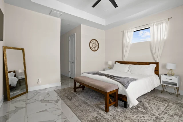 Bedroom 2 image 1