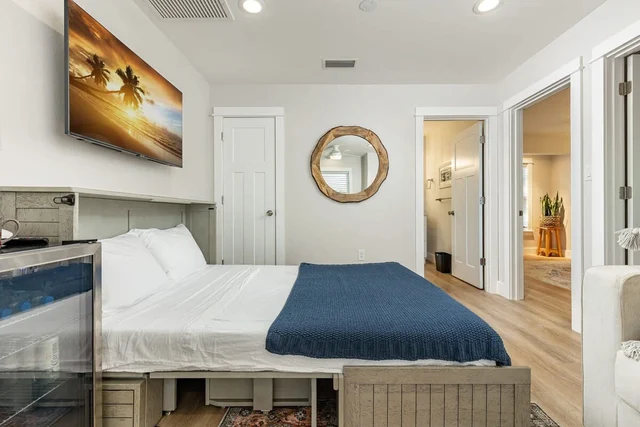 Bedroom 1 image 1