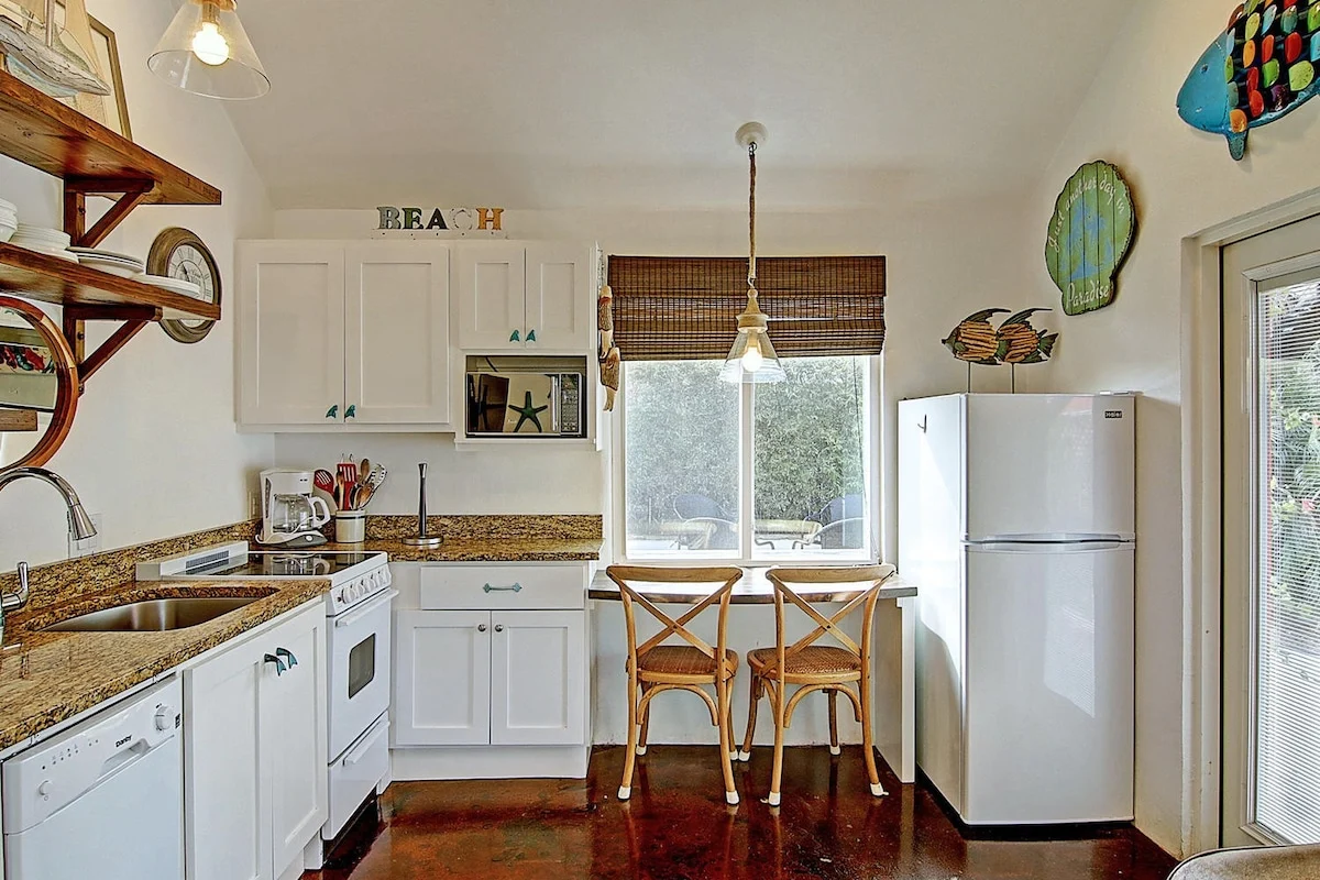 Home in Port Aransas property photo 4