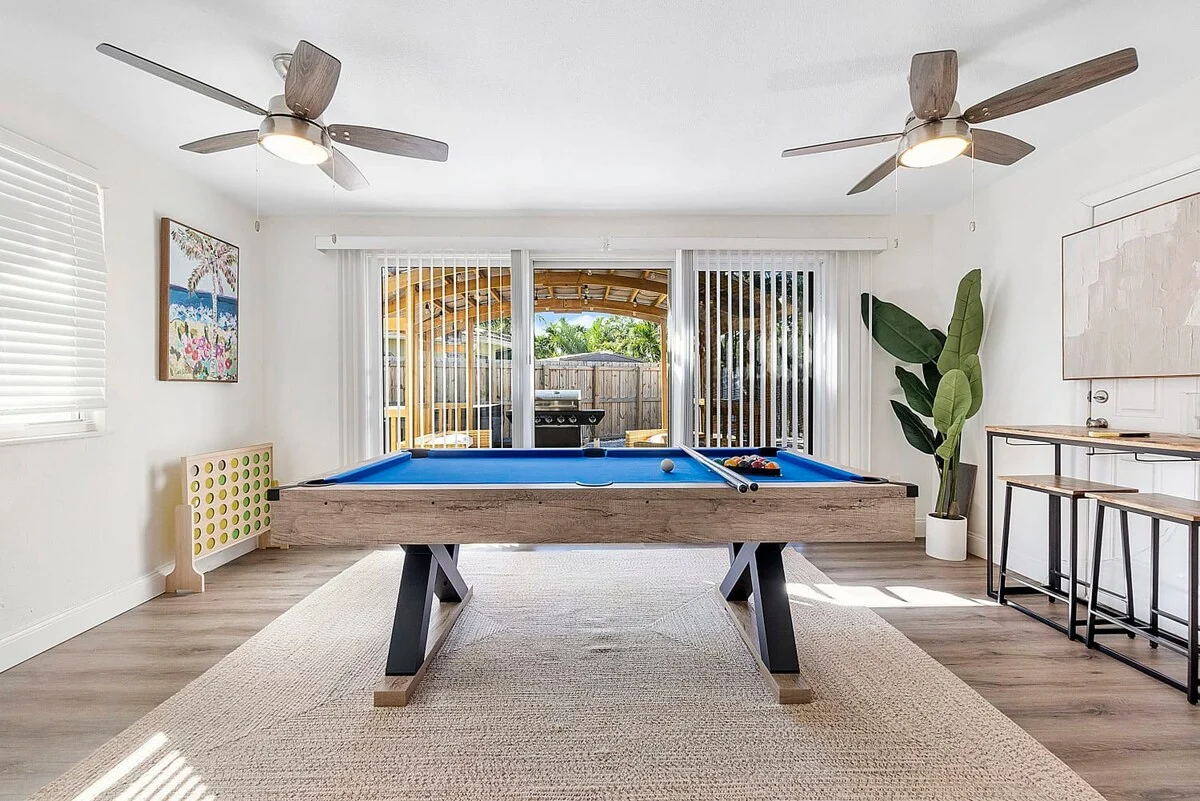 Deerfield Beach 10 min 2 beach Hot Tub Pool Table property photo 2