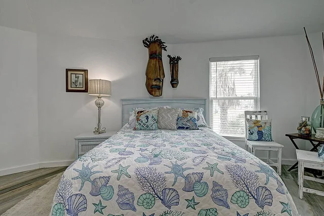 Bedroom 1 image 1