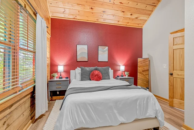 Bedroom 3 image 1