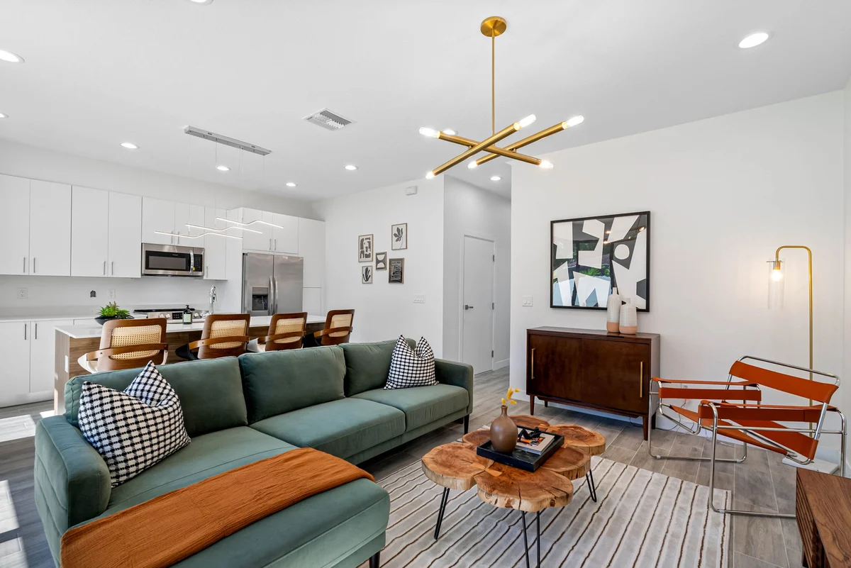 Close to DT Tampa Newly Designed Town Home property photo 4