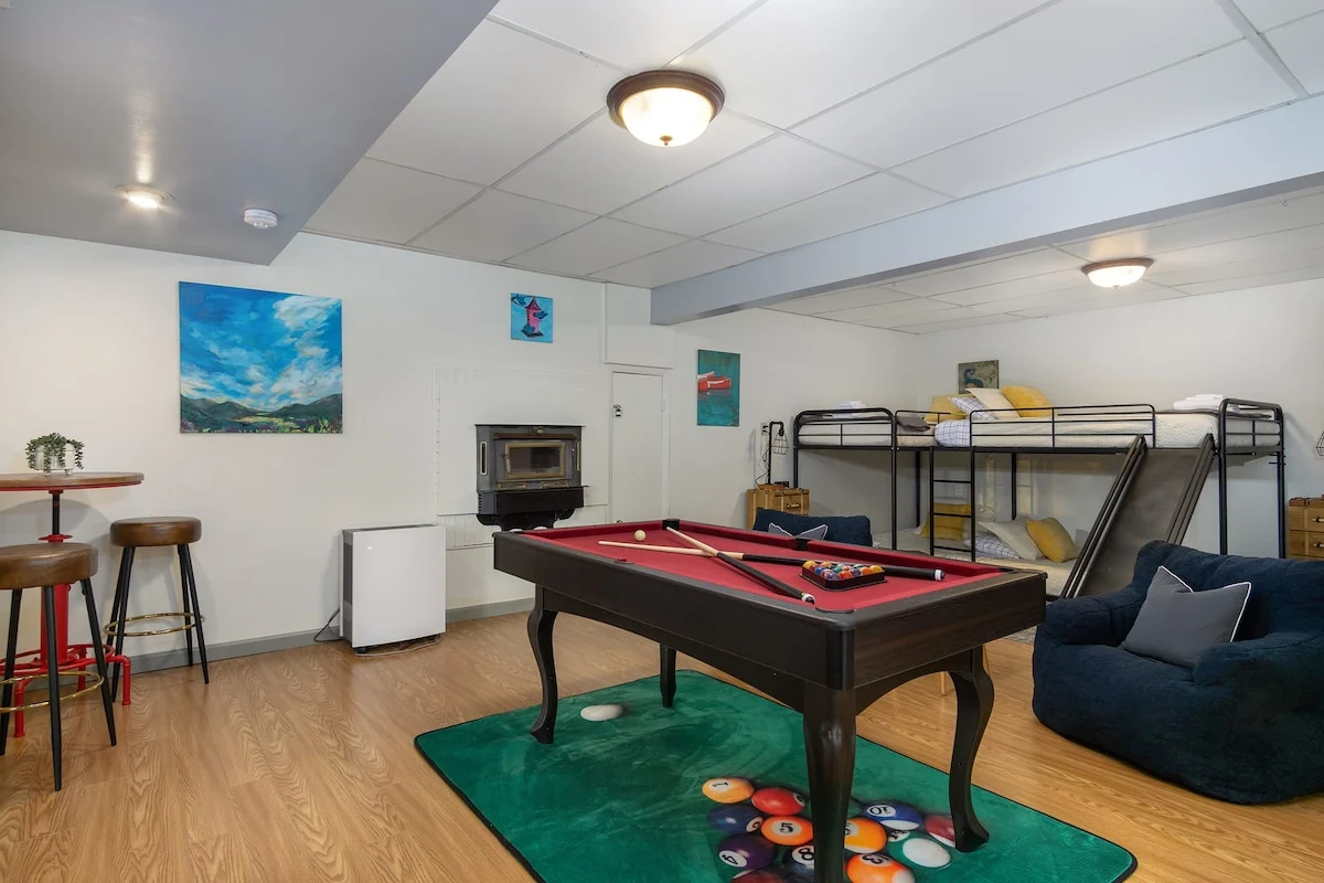 Home in Asheville property photo 5