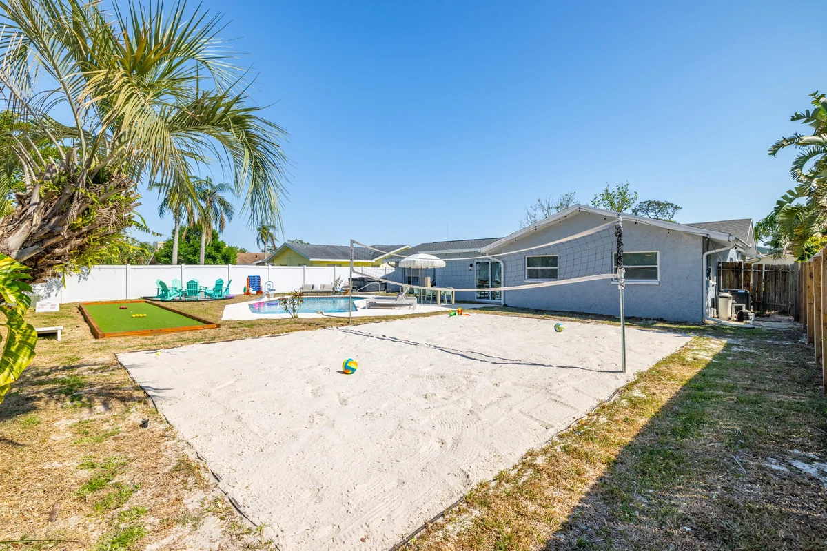 Home in Florida property photo 3