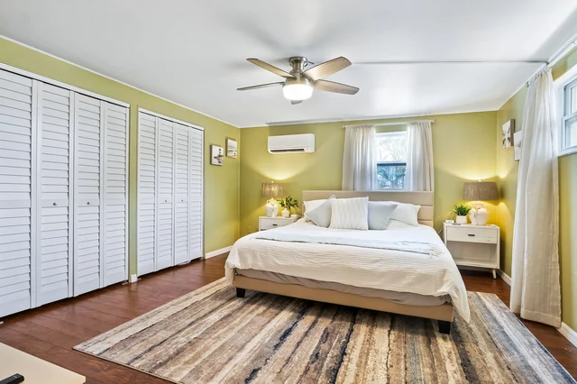 Bedroom 1 image 1