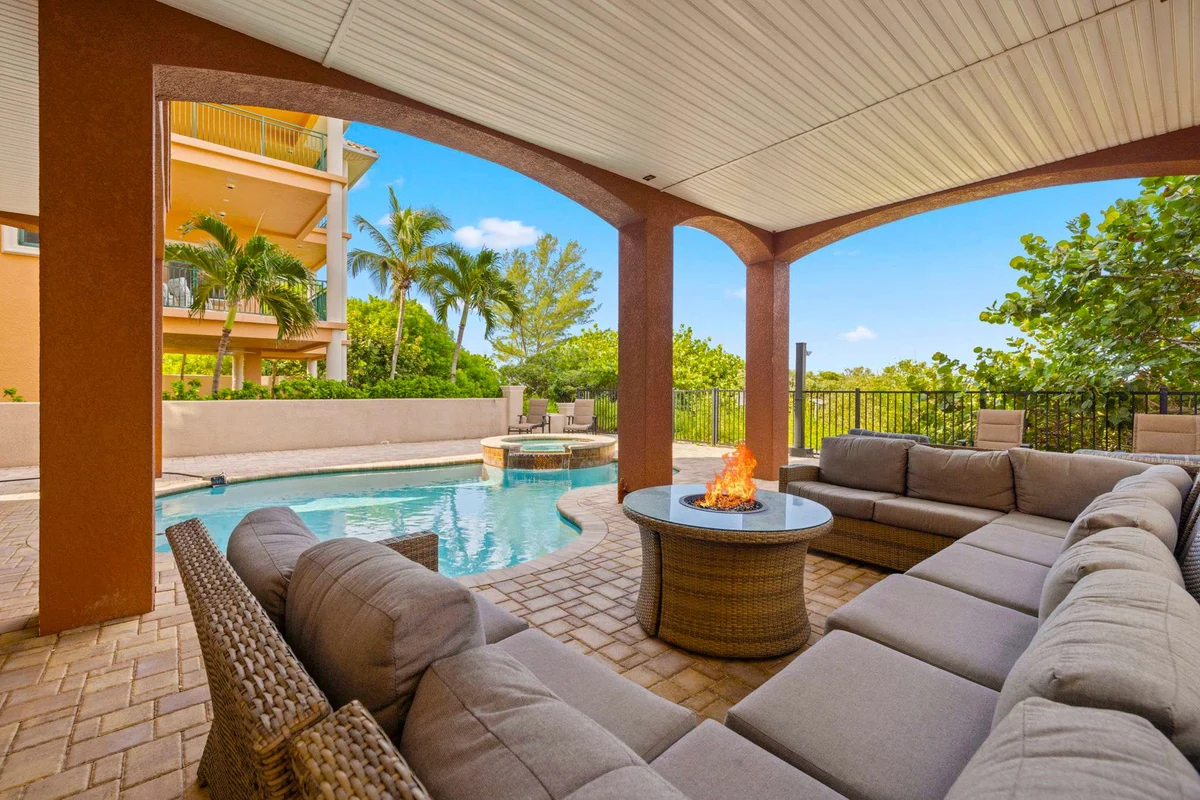 Home in St. Pete Beach property photo 2