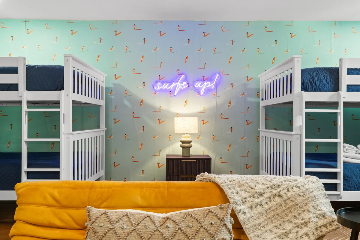 Bedroom 1 image 1