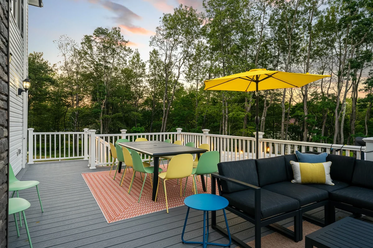 Home in Tobyhanna Township property photo 2