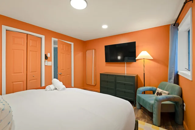 Bedroom 3 image 1