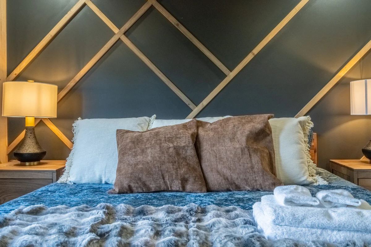 Bedroom 10 image 1