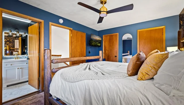 Bedroom image 1