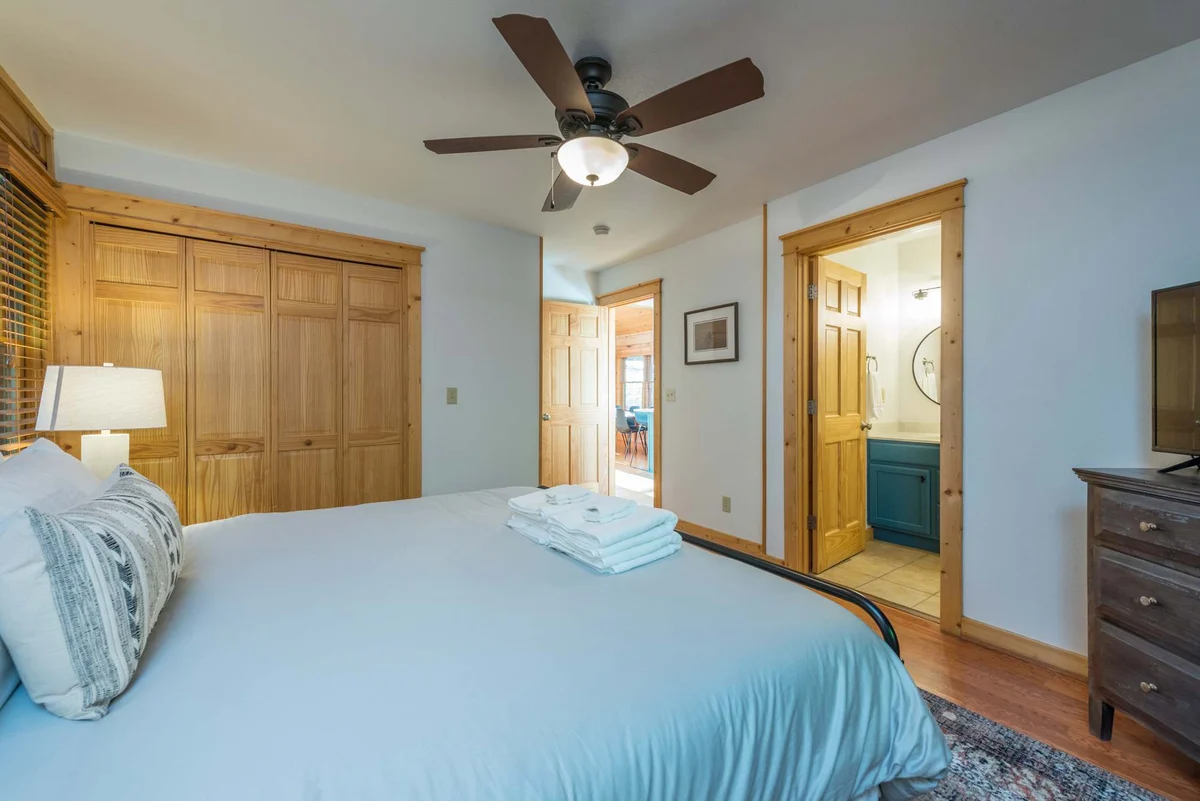 Bedroom image 1