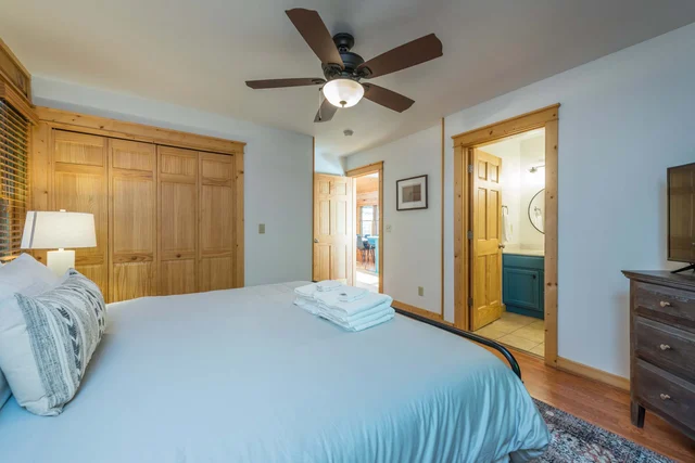Bedroom image 1