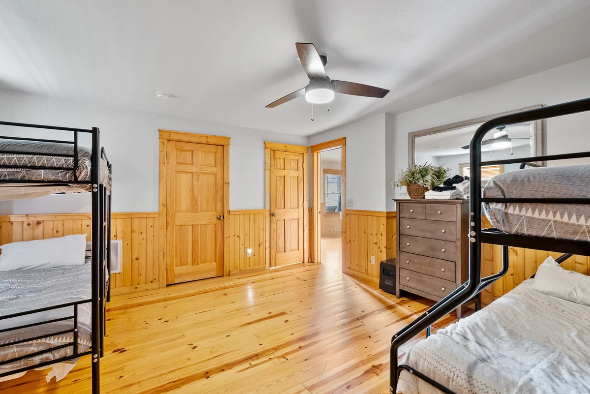 Bedroom image 1