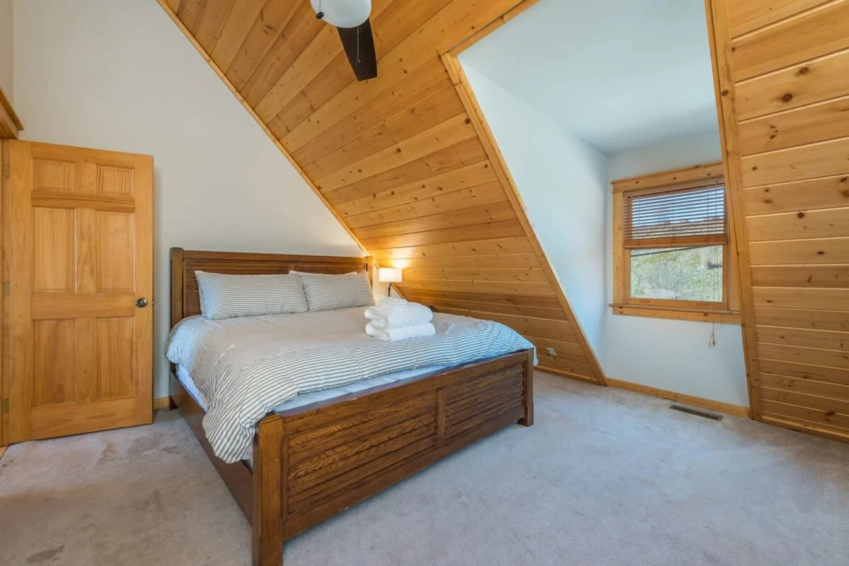 Bedroom image 1