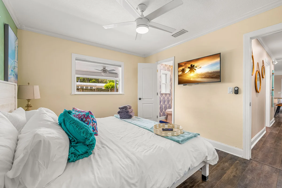 Bedroom image 1