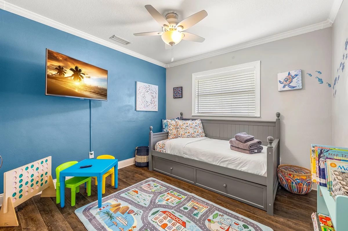 Bedroom image 1