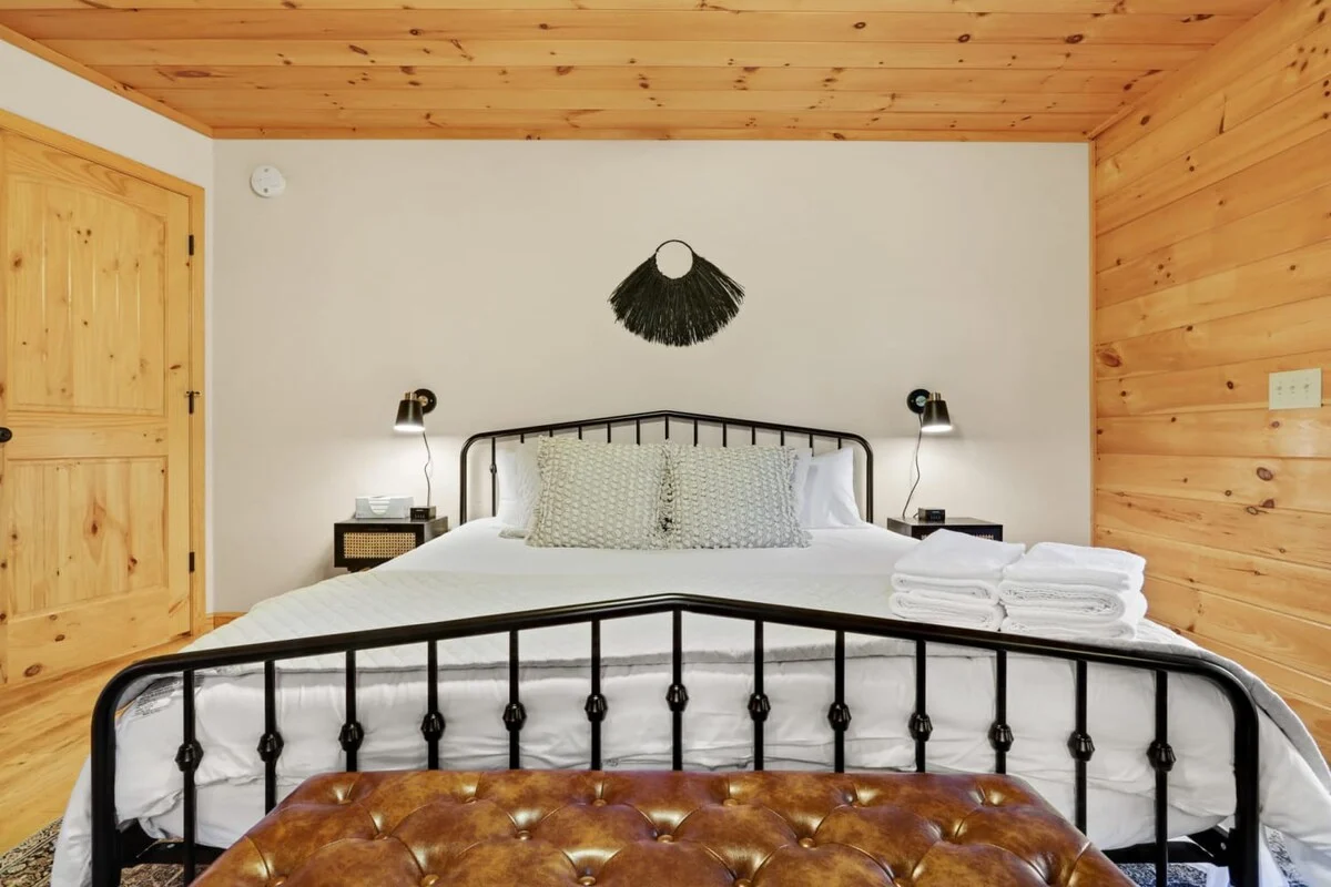 Bedroom image 1