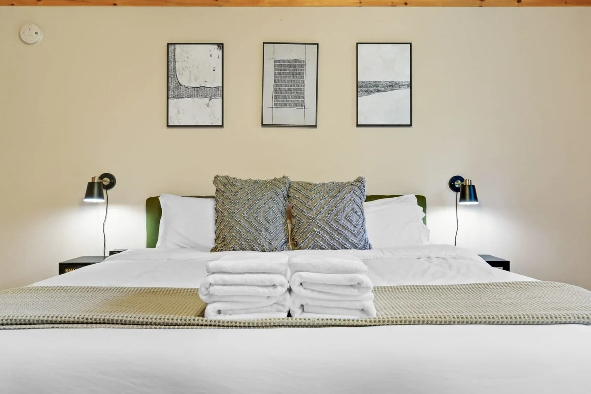 Bedroom image 1