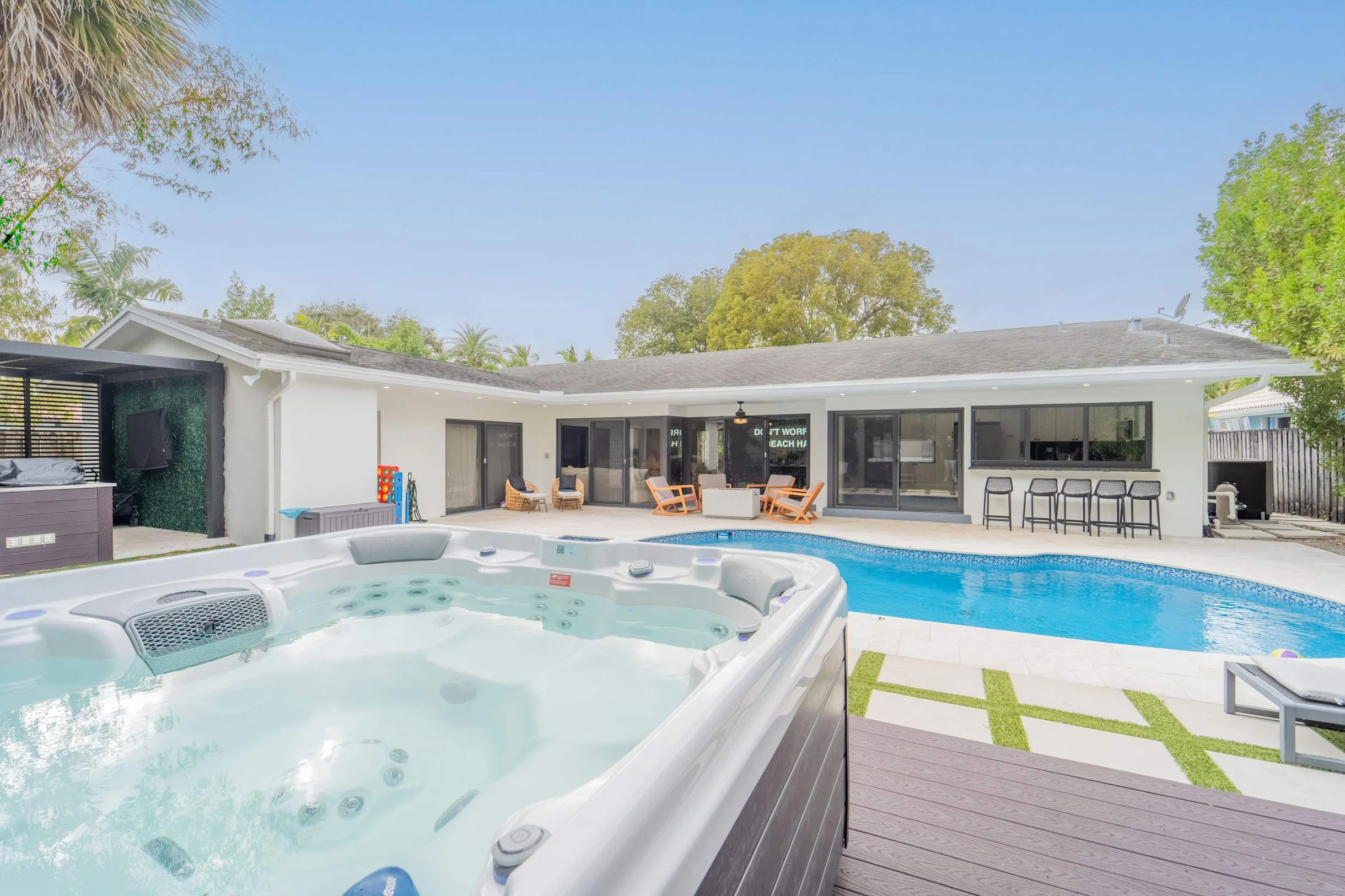 Home in Fort Lauderdale property photo 3