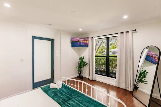 Bedroom image 1