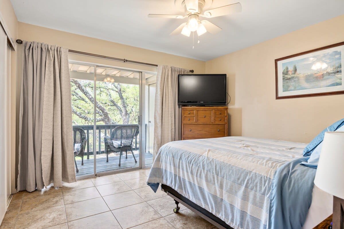 Bedroom image 1