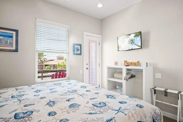 Bedroom image 1
