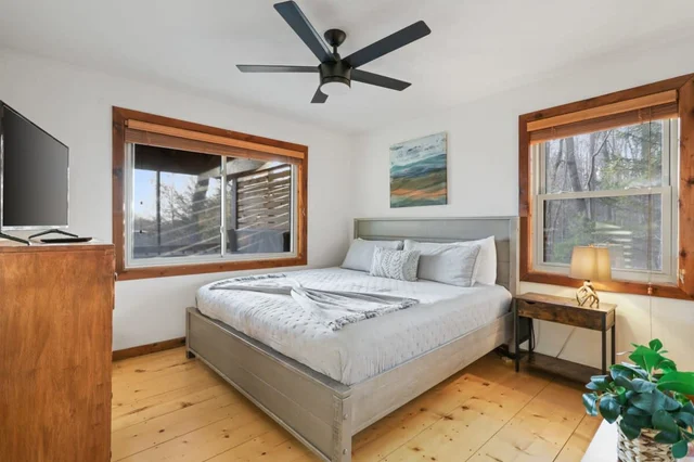 Bedroom image 1