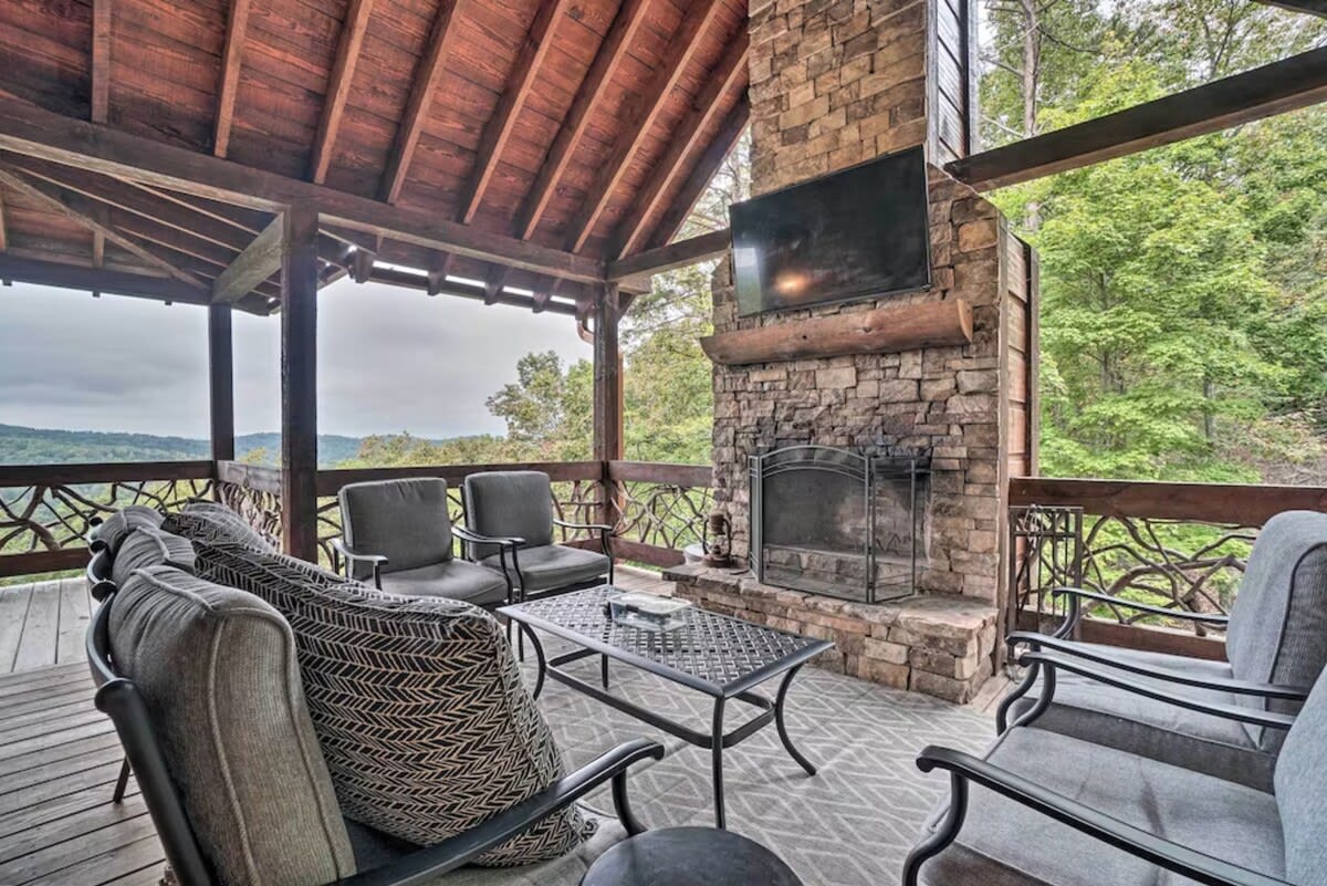 Property in Blairsville property photo 3