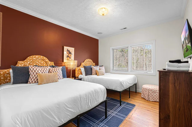 Bedroom image 1