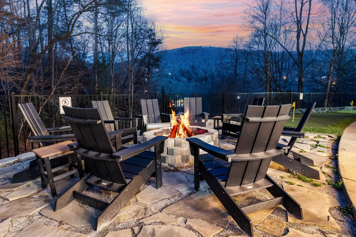Home in Asheville property photo 4