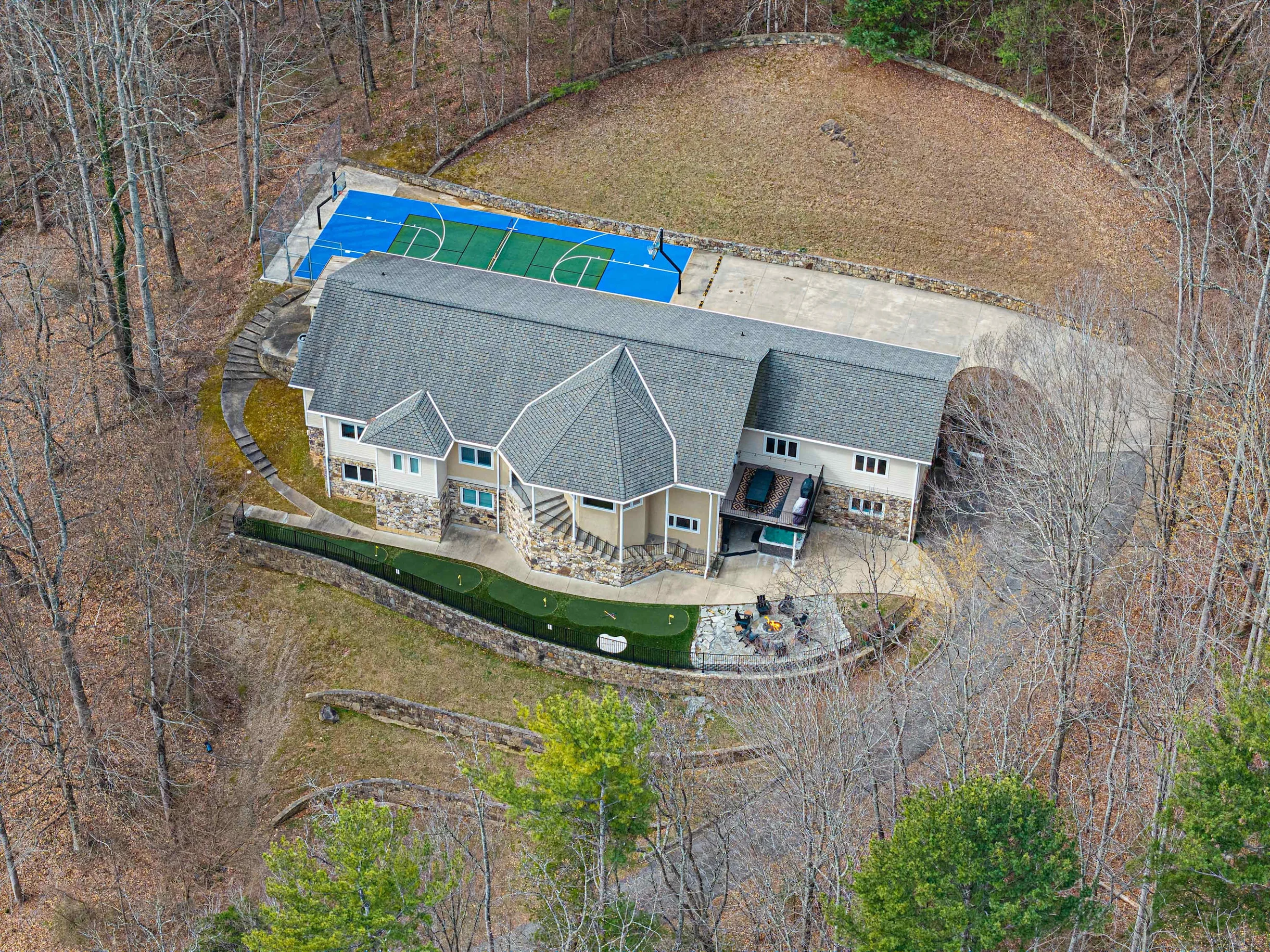 Home in Asheville property photo 1