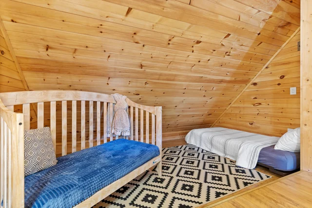Bedroom image 1