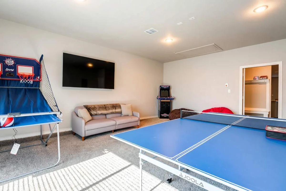 Home in Lubbock property photo 2
