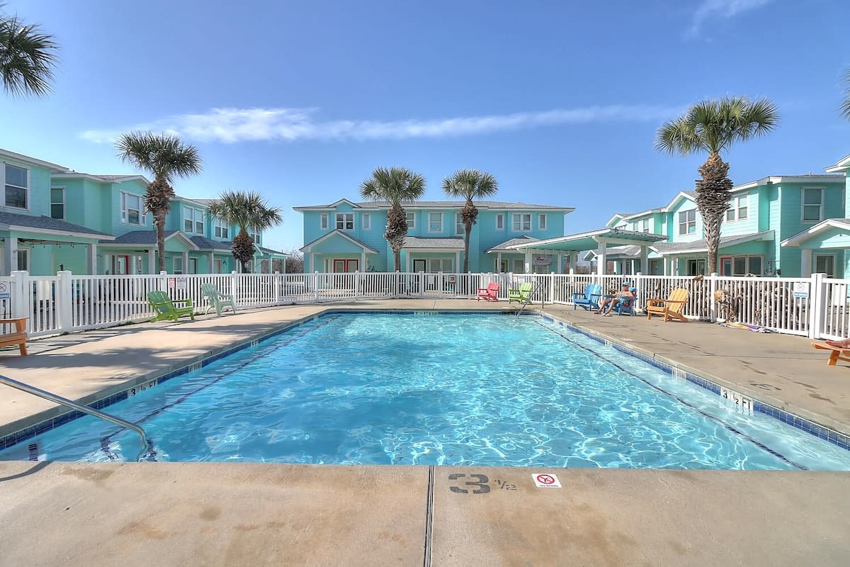 Townhome in Port Aransas property photo 2
