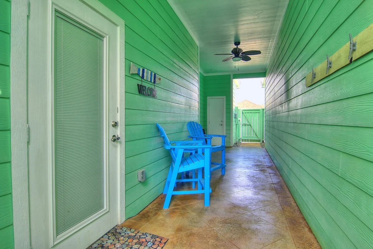 Townhome in Port Aransas property photo 5