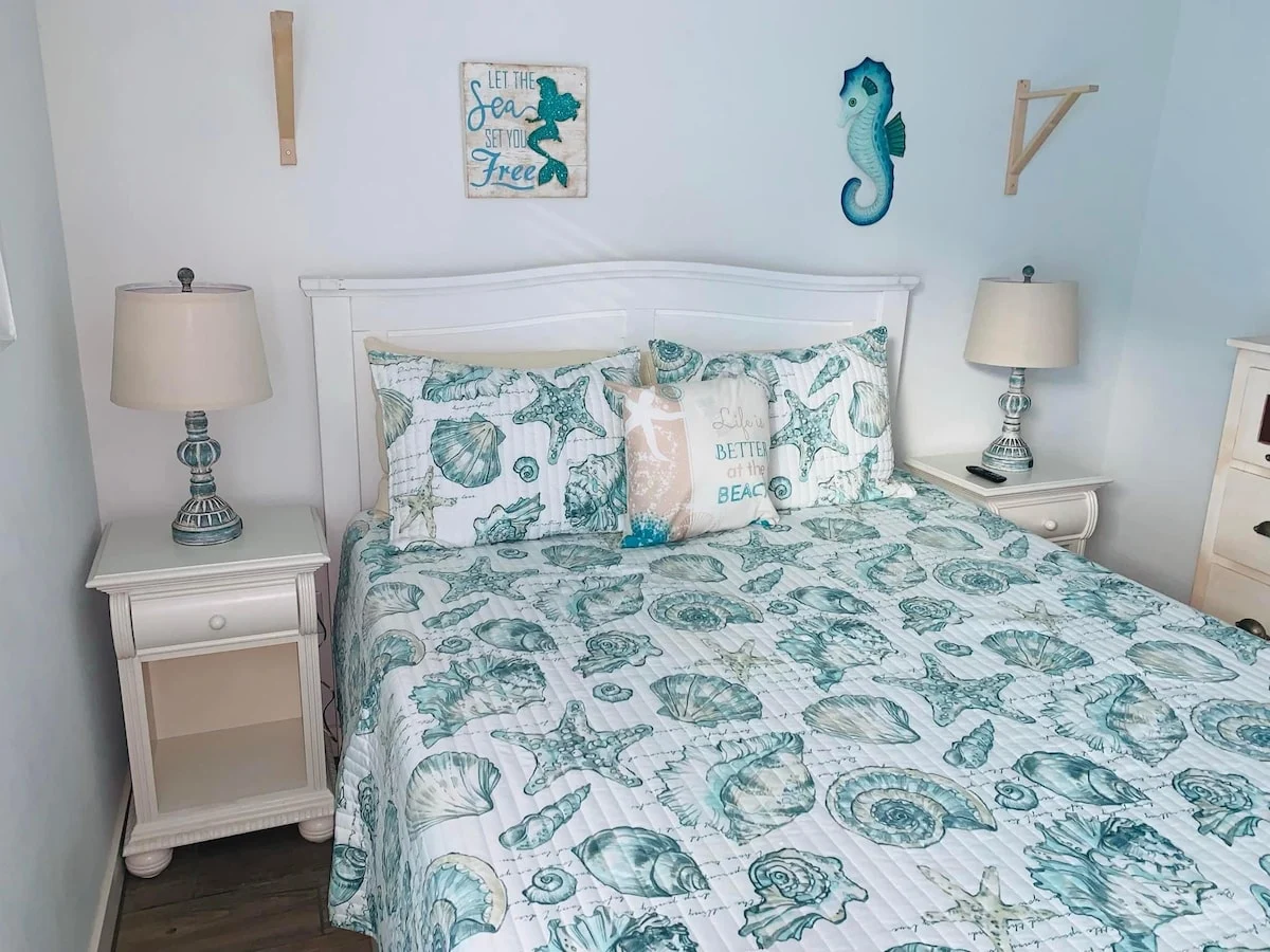 Bedroom image 1