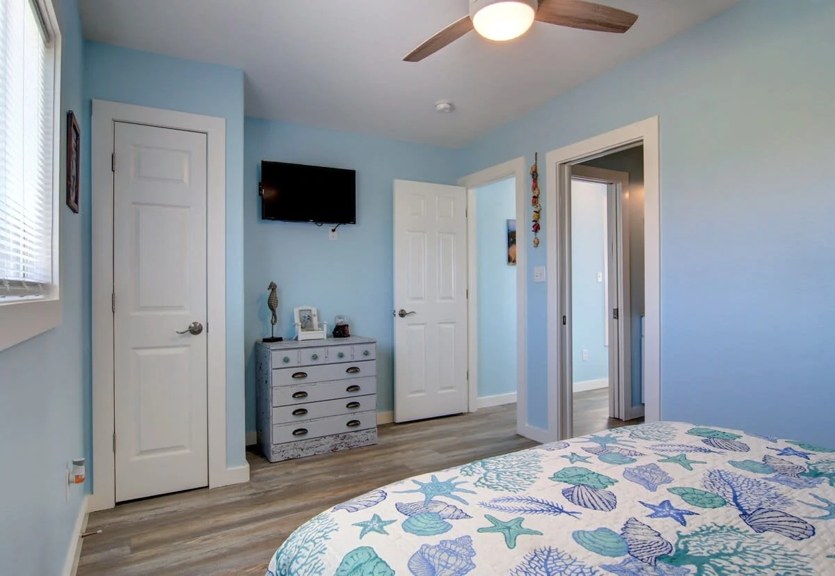 Bedroom image 1
