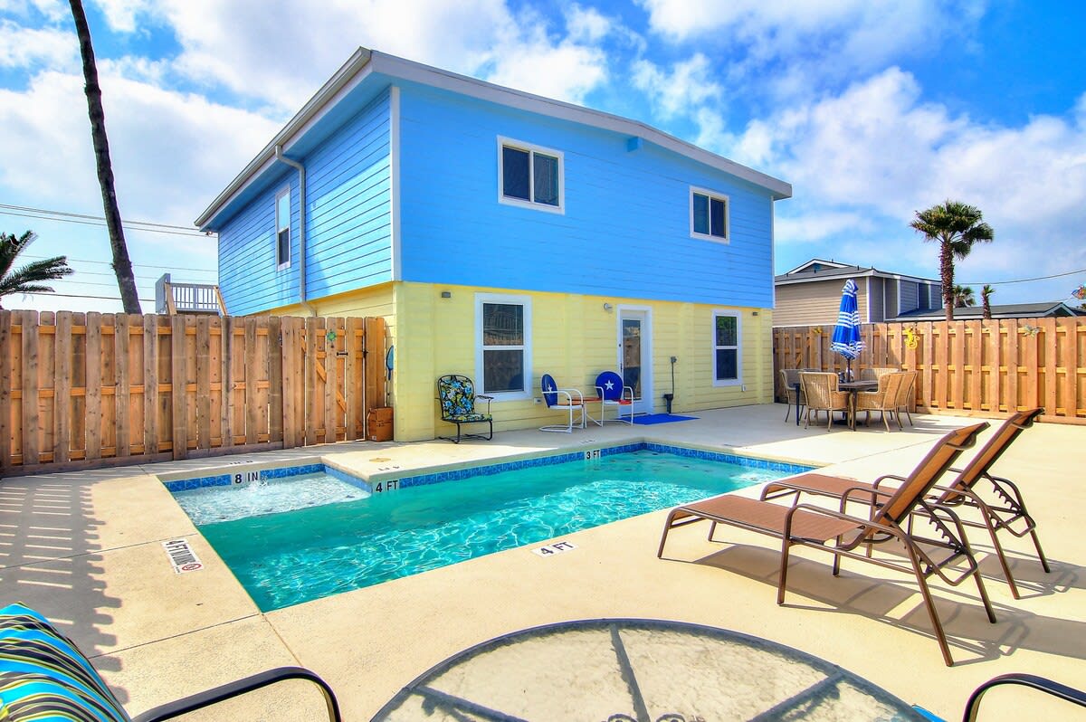 Home in Port Aransas property photo 2