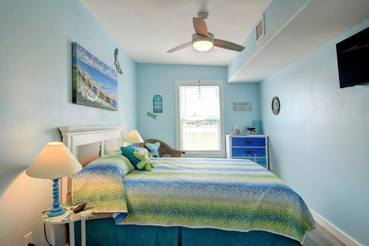 Bedroom image 1