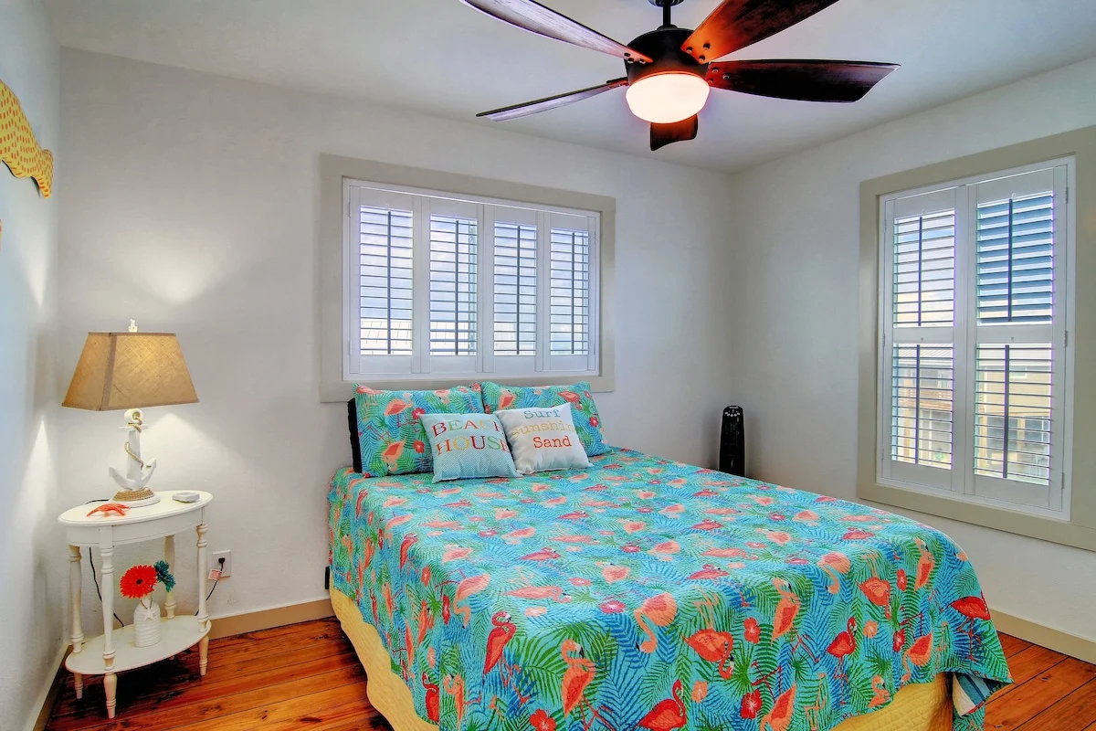 Bedroom image 1