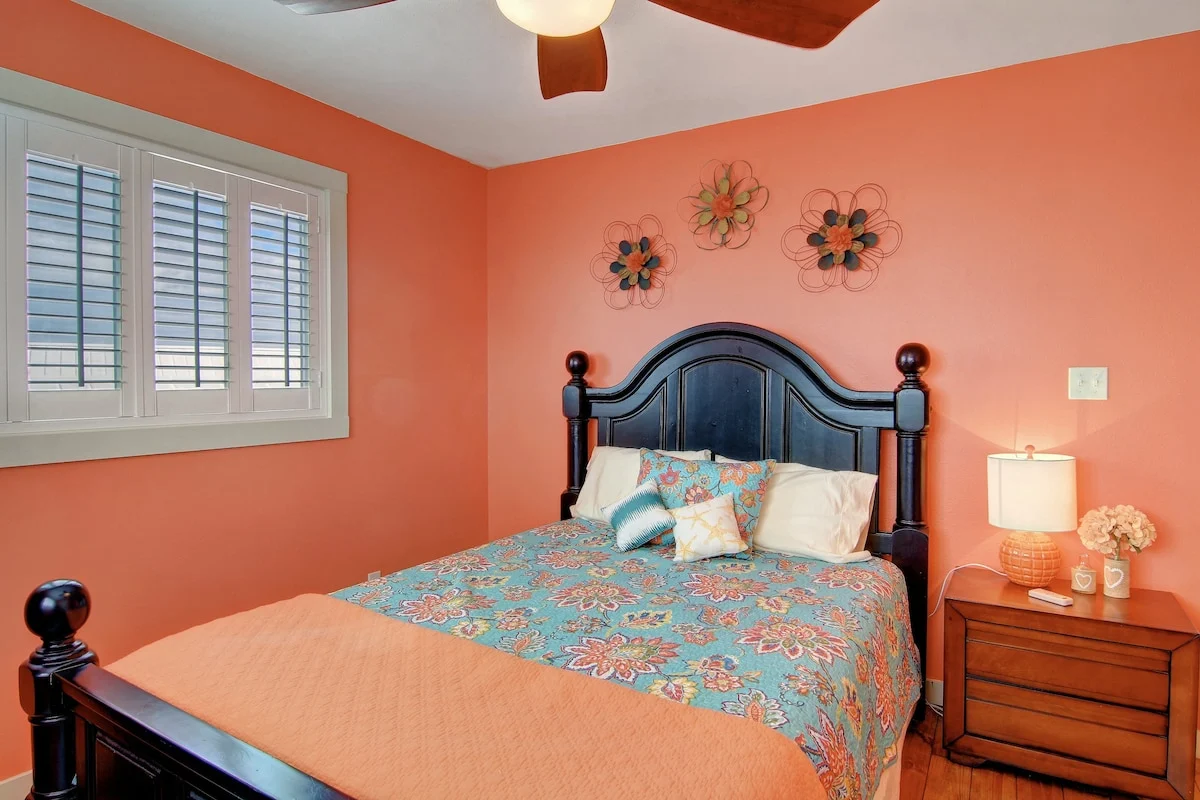 Bedroom image 1