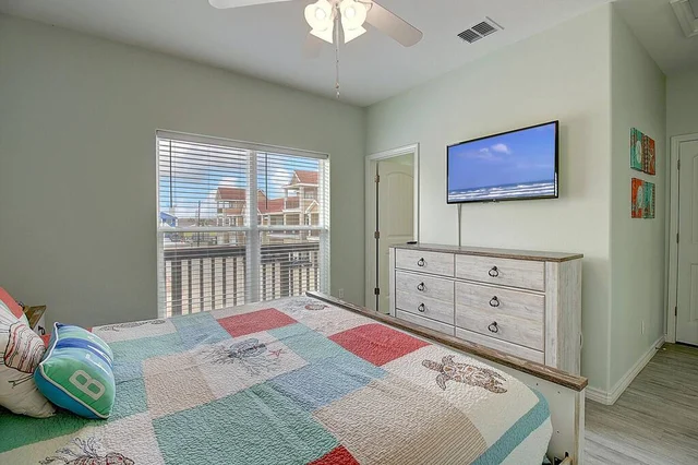 Bedroom image 1